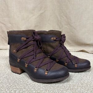 Merrell Women’s Lace-Up Ankle Boots | Wool Blend | Stacked Heel | Size 6